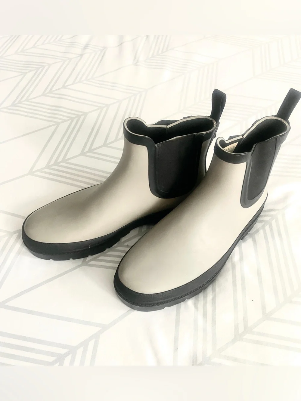 Target Universal Thread Rain Boot - Picture 4 of 4